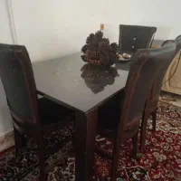 فروش میز نهار خوری با چهار عدد صندلی