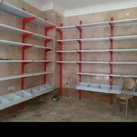 قفسه‌سفید‌قرمز‌نوواستوک