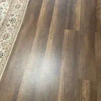 حدودا ۸۰ متر پارکت سالم و با کیفیت و در حد نو