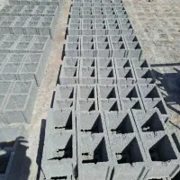 کارگر بلوک زنی