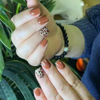 کاشت ناخن ۲۹۰ ترمیم ۲۵۰ به مناسبت شب یلدا|خدمات آرایشگری و زیبایی|تهران, شهرک شریعتی|دیوار