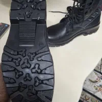 پوتین چرم.سربازی.کادری.کوهنوردی|کیف، کفش، کمربند|اصفهان, بوستان کوهستانی صفه|دیوار