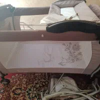 تخت کنار مادر یا همون تخت پارک|تخت و صندلی بچه|شیراز, لاله|دیوار