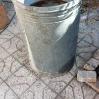 بشکه آبی ۲۰۰ لیتری سالم