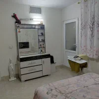 میز آرایش به همراه صندلی