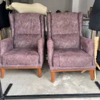 ۲ عدد مبل تک نفره و جلو مبلی انتظار