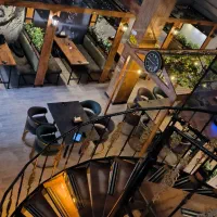 استخدام باریستا کافه رویال مطهری