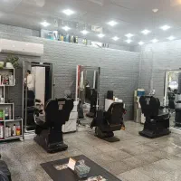 آرایشگر حرفه ای و ماهر