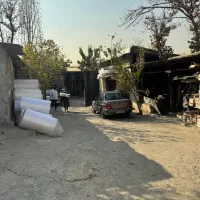 زمین-چهاردیواری