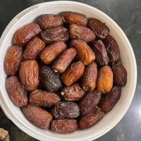 خرمای مجول کیلو ۱۲۰۰ و خرمای پیارم بسته  کیلو ۴۷۰