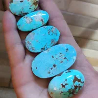 فیروزه نیشابوری  درشت.