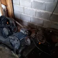 پمپ باد بزرگ(کمپرسور بادی)|ابزارآلات|ایلخچی, |دیوار