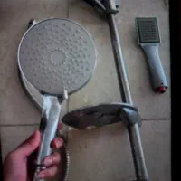 سر دوش حمام