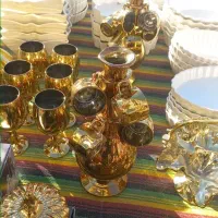 ظروف شیشه ای طلایی