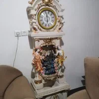 ساعت ایستاده زیبا