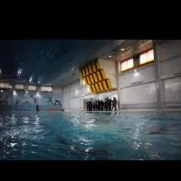ناجی جهت کار در استخر منجی غریق اقا