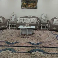 ست مبلمان به همراه میز ناهار خوری