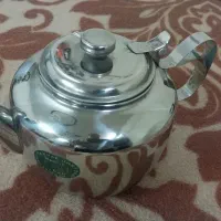 تعدادی ظرف ،استیل ،چینی ،بلور