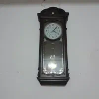 ساعت کاملا سالم