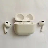 ایرپاد سری3 اصلی در حد نو کمکار با کارتون