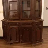 بوفه ویترین دار چوبی تمیز