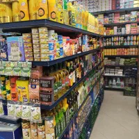 کارگر سوپر مارکت جهت چیدمان و پیک