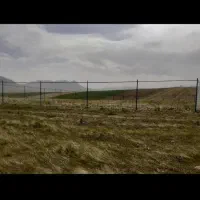 زمین فنس کشی ۷۰۰ متر مربع در چشمه پهن|فروش زمین و ملک کلنگی|اراک, |دیوار