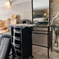 صندلی ارایشگاه در حد نو تخت تتو|آرایشگاه و سالن‌های زیبایی|تهران, مینای شمالی (مخبر)|دیوار