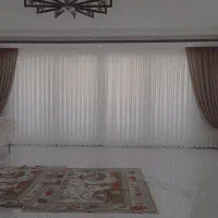 پرده حریر شاین به همراه مخمل شانل سنگین|پرده، رانر، رومیزی|اصفهان, امیرعرب|دیوار