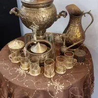 میز خاطره با روکش ساتن ومیز سماور زغالی