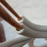 یک جفت لوله مسی عایق دار کاملا نو