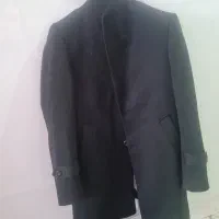 دو عدد کت تک مشکی و قهوه ای|لباس|شیراز, ترمینال باربری|دیوار