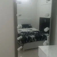 آینه قدی پایه دار لامپی