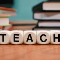 مربی زبان انگلیسی