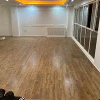 نصب و نصاب حرفه ای لمینت.کفپوش.ماربل‌شیت.قرنیز