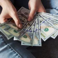 تو ۲ دقیقه ۱۰۵ ت پول در بیار
