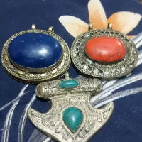 سه عدد گردن آویز ورشو با سنگهای معدنی اصلی فروشی|بدلیجات|رفسنجان, |دیوار