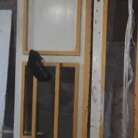 درب حال و پنجره آشپز خانه