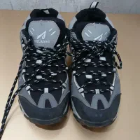 کفش پیاده روی و کوهنوردی