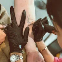 اموزش ارایش دائم فقط 2نیم