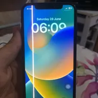 اپل iPhone X با حافظهٔ ۶۴ گیگابایت