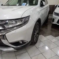 اُتلندرمدل۲۰۱۷ تیپ۳|خودرو سواری و وانت|اصفهان, خلجا|دیوار