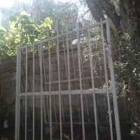 درب  آهنی باغی فروش فوری عرض ۴ متر ارتفاع ۲/۴۰|مصالح و تجهیزات ساختمان|رستم‌آباد, |دیوار