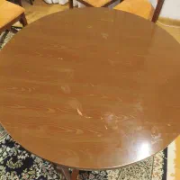 میز غذاخوری ۴ نفره گرد کم جا