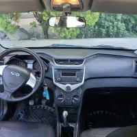 ماشین mvm315 هاچبک