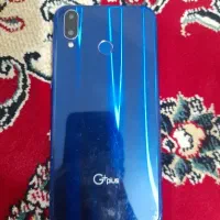 یک عدد گوشی نیاز به تعمیر