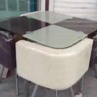 میز و صندلی