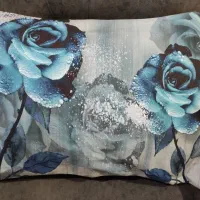 روبالشتی های نخی وسه بعدی ومخمل