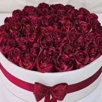 سفارش انواع دسته گل و باکس گل با ماندگاری بالا