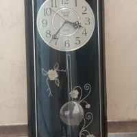 ساعت دیواری پاندول دار در حد نو
